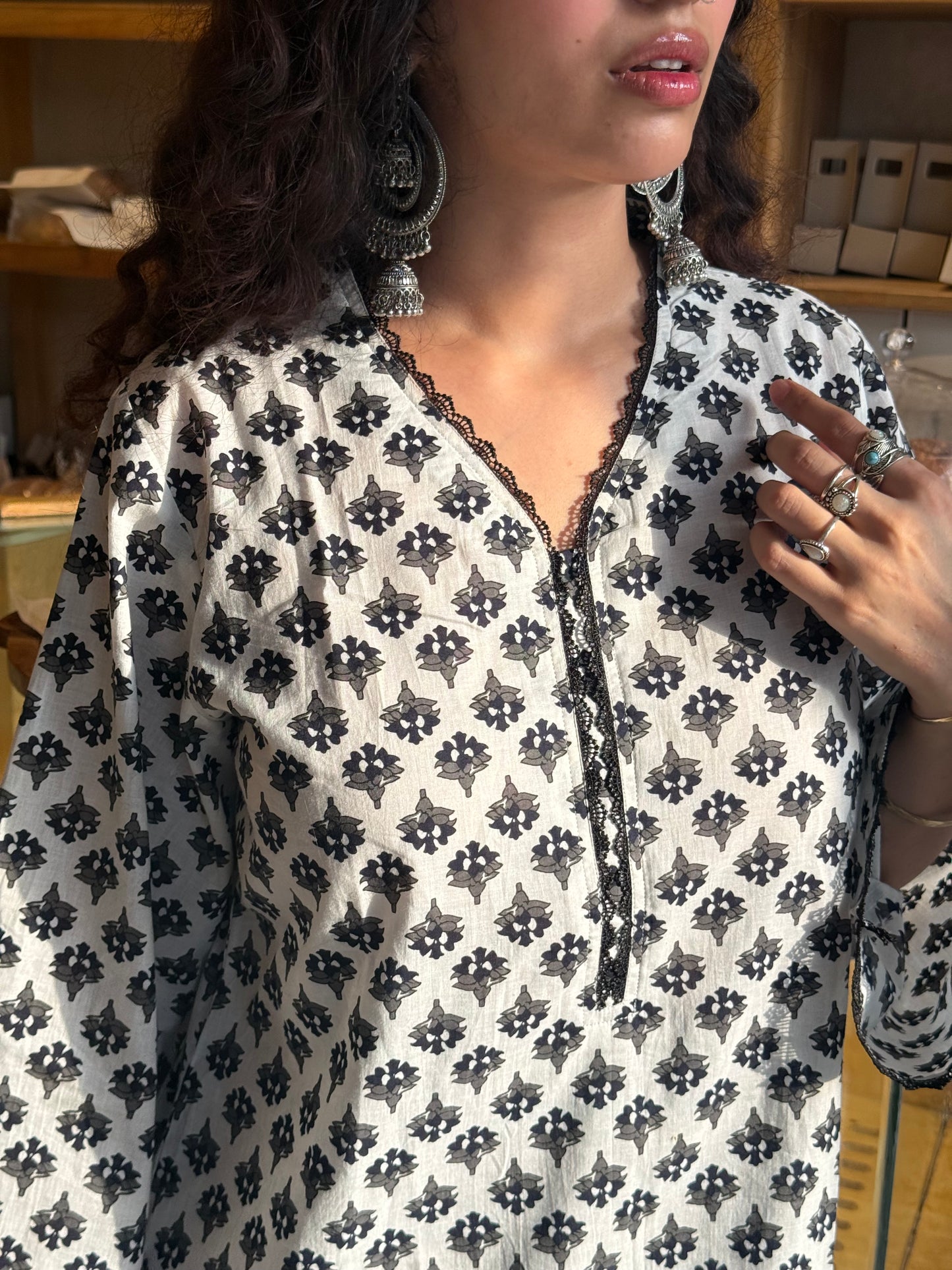 Black Boota Farshi set