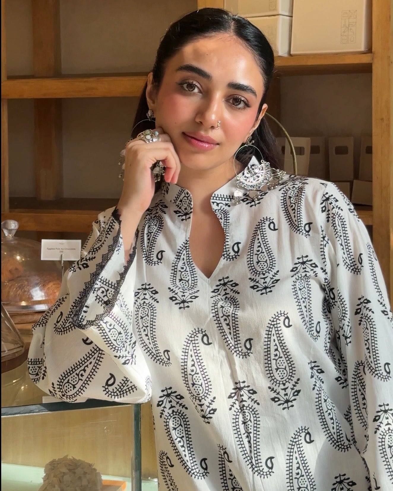 Vanilla Paisley Farshi Set