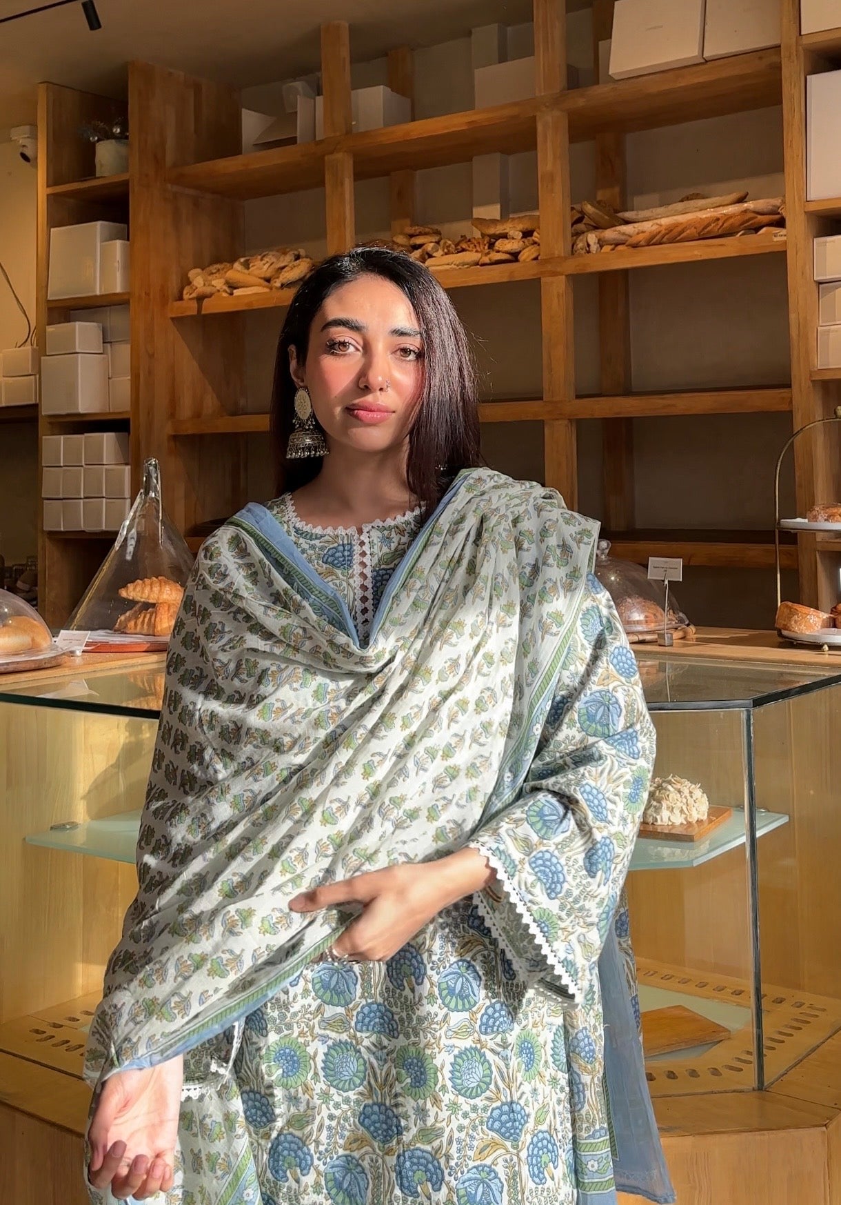 Blue Bageecha Farshi set