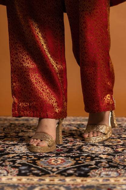 Gul Meerab Makhmal Tilla Pheran Set