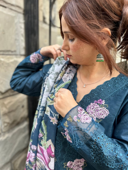 Mahnoor Lawn chikankari suit