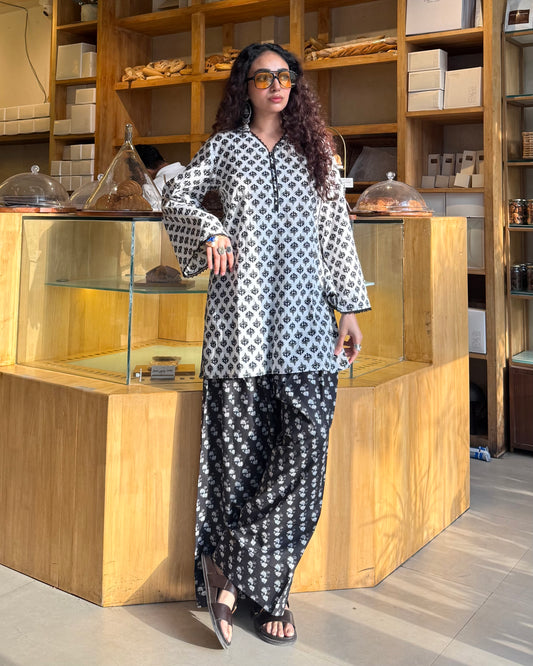 Black Boota Farshi set