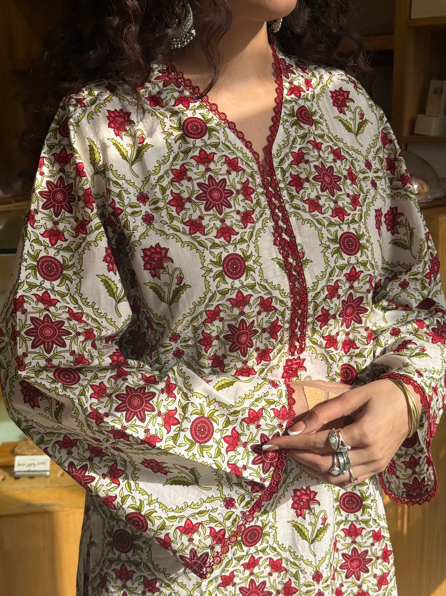Cherry Mehfil Farshi Set
