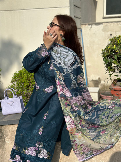 Mahnoor Lawn chikankari suit